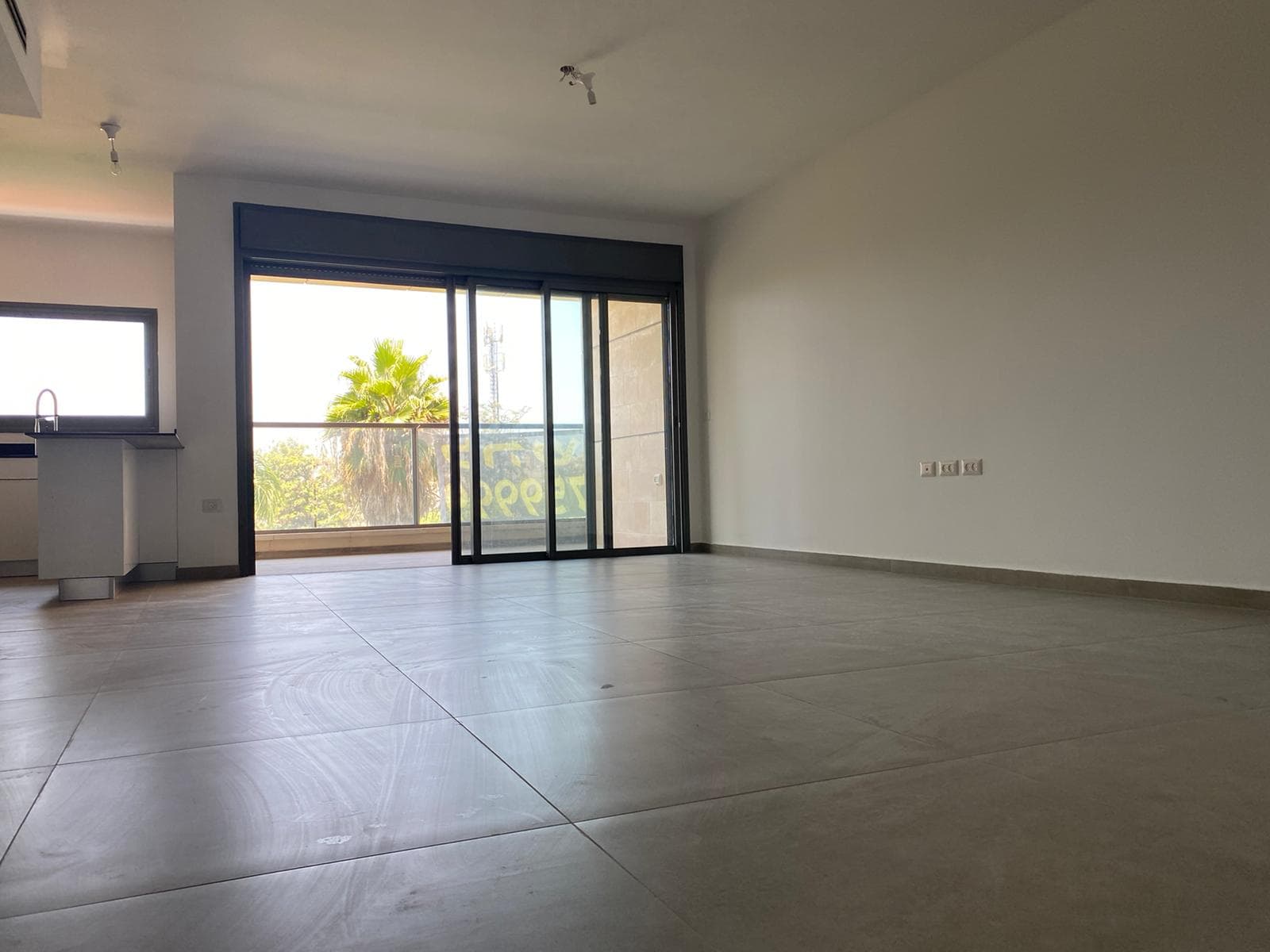 דירה 5 חד׳ להשכרה בקריית עבודה, חולון — ארלזורוב 96 חולון - תמונה 7