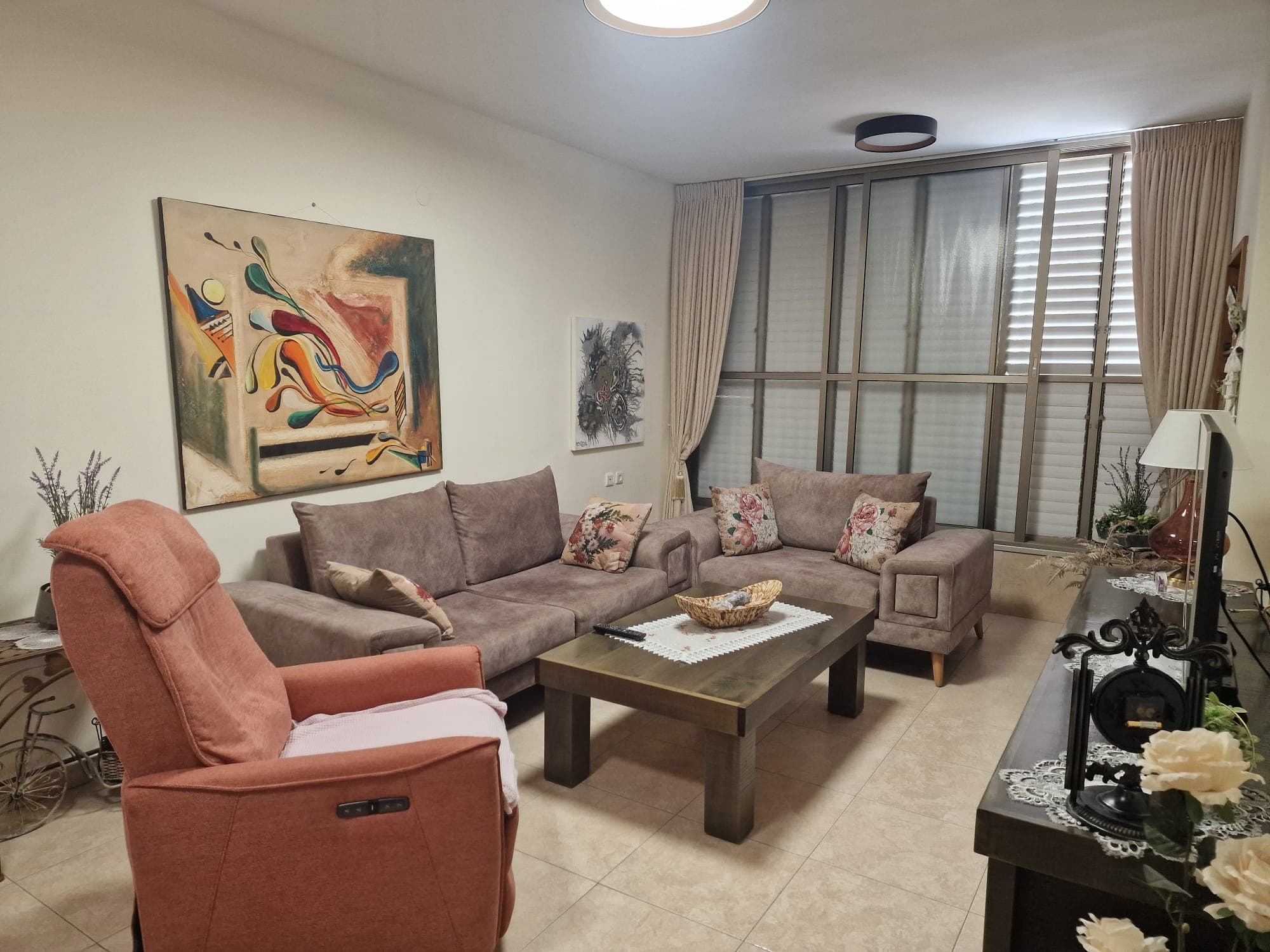 דירה 2 חד׳ להשכרה בלב העיר, בת ים — החשמונים 61 בת ים - תמונה 4